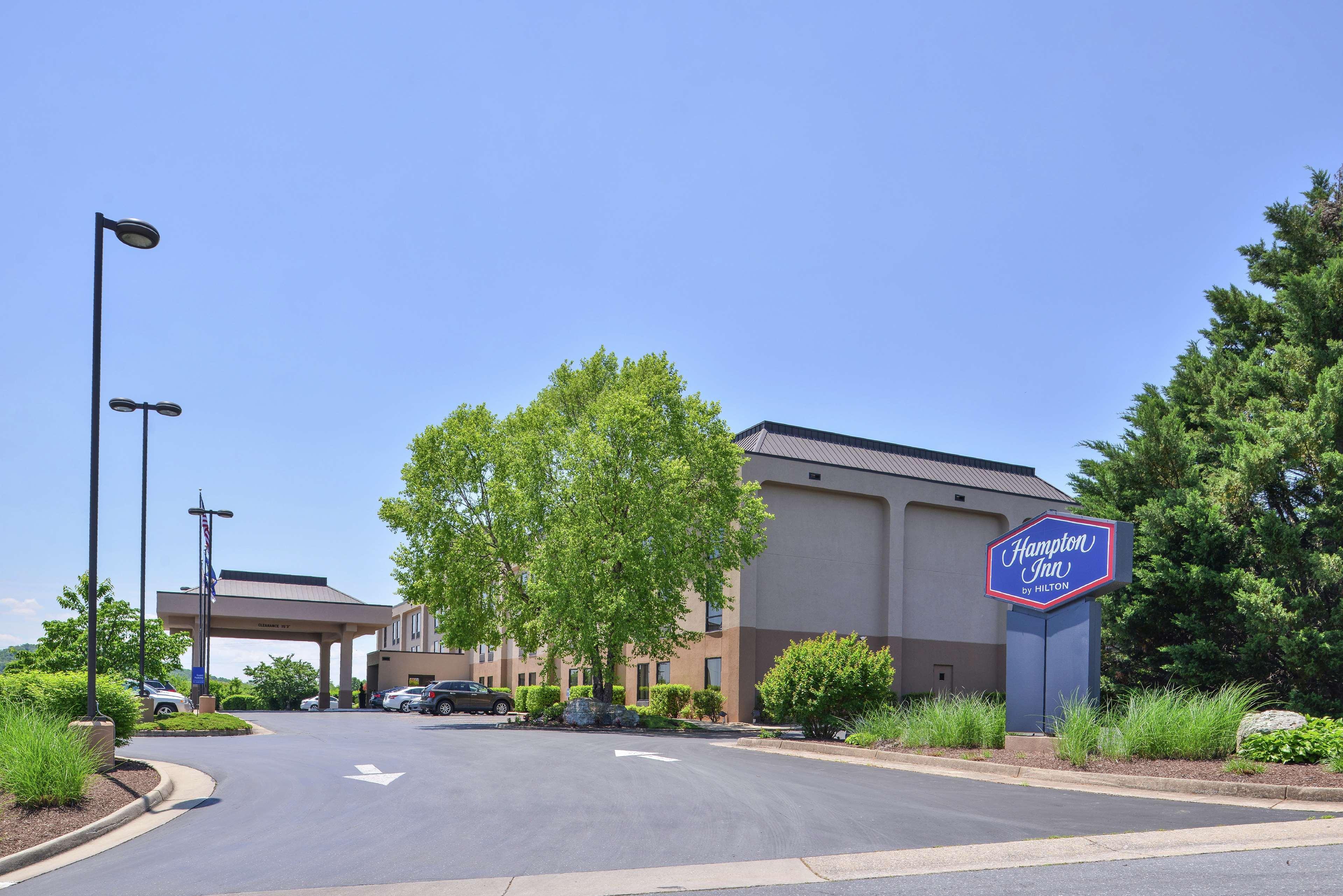 Hampton Inn Staunton Exteriér fotografie
