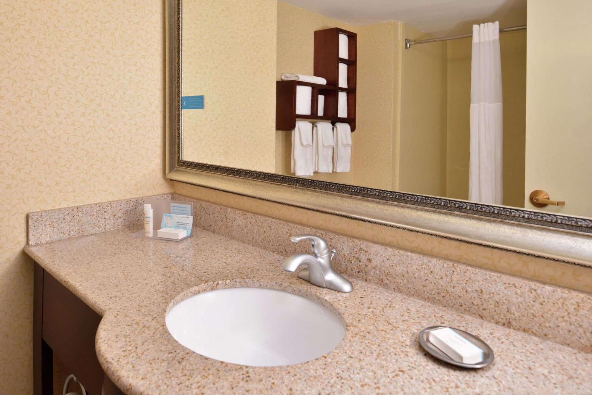 Hampton Inn Staunton Exteriér fotografie